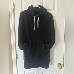 Cuddl Duds Black Fleece Tunic Length with Hood Size Medium